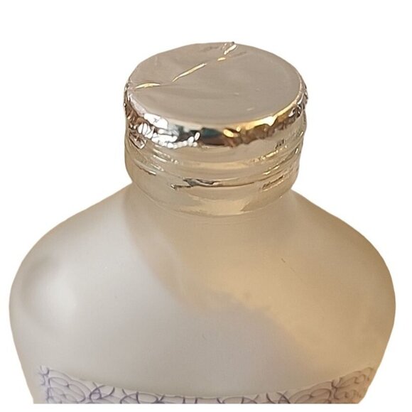 Source Verite Lavender Scented Body Lotion 6 Oz Sealed Soothes and Moisturizes N - Picture 8 of 9